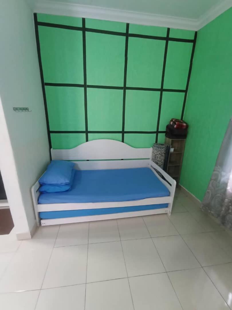 Homestay Sri Ladang Kuala Terengganu Exterior foto